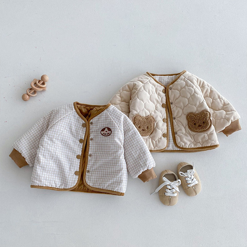 2025年韓国ベビー冬服可愛いクマ柄両面着用アウターウェア男 - Winter Clothing For Babies のレビューと価格