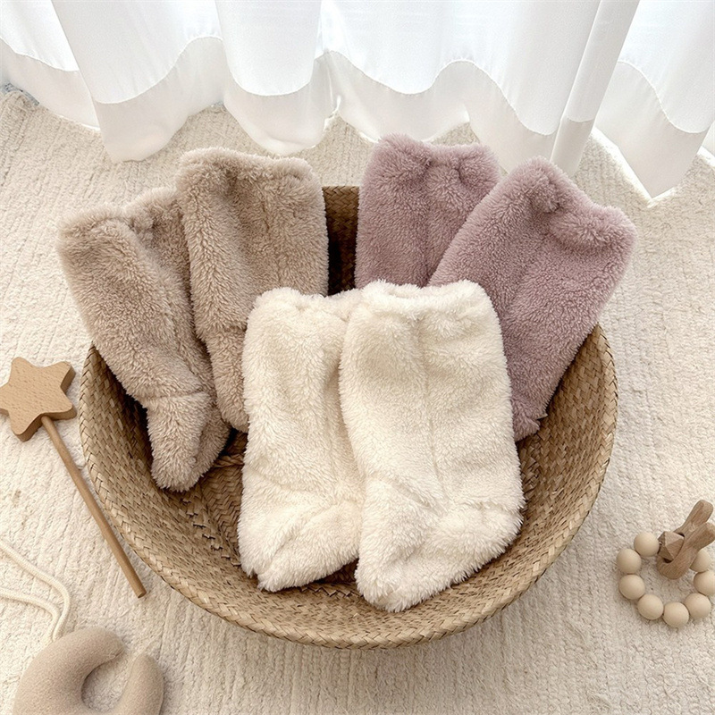 暖かい冬のベビーソックスコーラルフリースソックス幼児男の子女 - Winter Clothing For Babies のレビューと価格